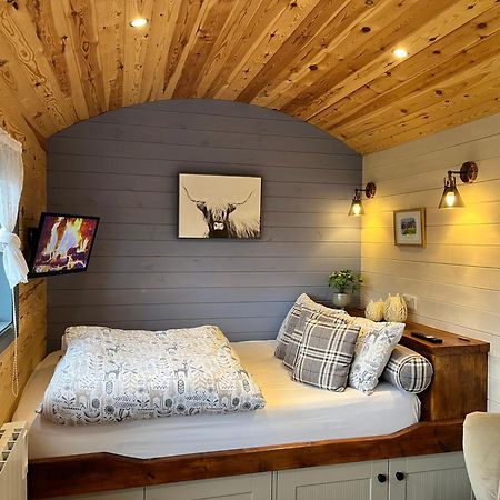 Oakies Farm Stays Llandovery Extérieur photo